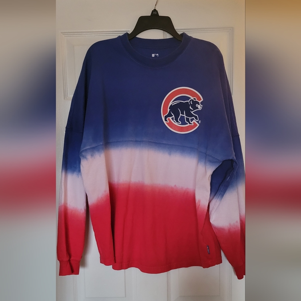 Long sleeve cubs shirt with puffy letters,like new